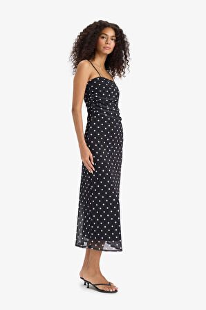 Bodycon Vücudu Saran Kare Yaka Puantiye Tül Askılı Midi Elbise