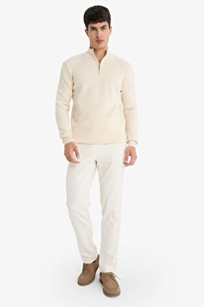 Standart Fit Yarım Fermuarlı Triko Kazak