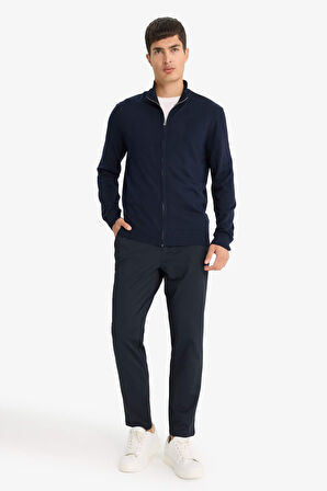 Standart Fit Dik Yaka Fermuarlı Triko Hırka