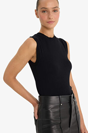 Fitted Bisiklet Yaka Atlet