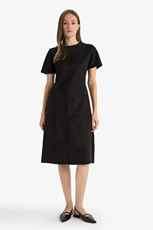A Kesim Yuvarlak Yaka Süet Kısa Kollu Midi Elbise