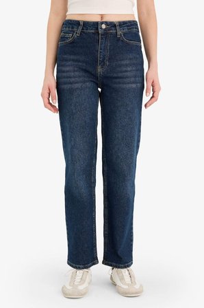 DeFacto Comfort Straıght Yüksek Bel Bilek Boy Jean Yıkamalı Pantolon D8154AX26SPNM34