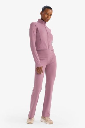 DeFacto Aırtech Flare Fit Toparlayıcı Yüksek Bel İspanyol Paça Soft Touch Sporcu Pantolon B3988AX26SPBR346
