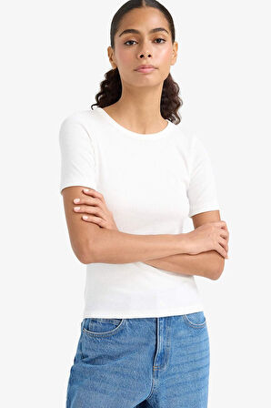 Slim Fit Dar Kesim Bisiklet Yaka Basic Düz Fitilli Kaşkorse Kısa Kollu Tişört