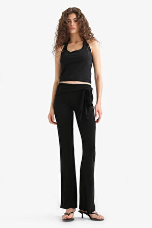 Flare Fit Normal Bel Bağlamalı Standart Boy Pantolon