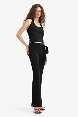 Flare Fit Normal Bel Bağlamalı Standart Boy Pantolon