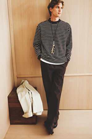 Relax Fit Bisiklet Yaka Çizgili Sweatshirt