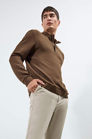 Regular Fit Dik Yaka Yarım Fermuarlı Sweatshirt