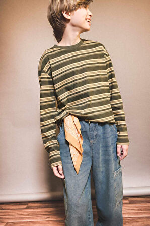 Erkek Çocuk Bisiklet Yaka Çizgili Uzun Kollu Tişört