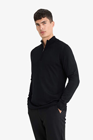 Standart Fit Dik Yaka Yarım Fermuarlı Triko Kazak