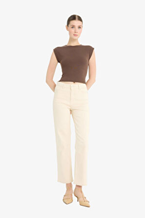 DeFacto Slim Fit Dar Kesim Bisiklet Yaka Basic Düz Modal Kısa Kollu Tişört F0685AX25SPBN151