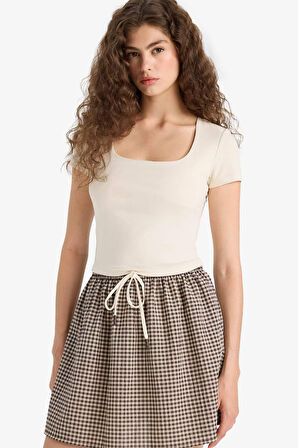 Fitted U Yaka Basic Düz Kısa Kollu Tişört