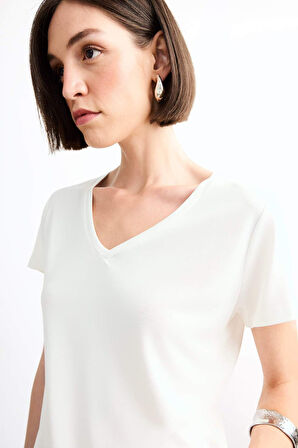 V Yaka Modal Kısa Kollu Tişört