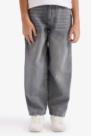 DeFacto %100 Pamuk Barrel Fit Düz Paça Jean Pantolon Erkek Çocuk G6199A826SPNM55
