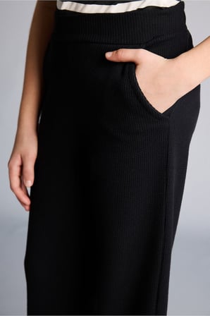 DeFacto Wıde Leg Waffle Pantolon Kız Çocuk E8293A826SPBK81