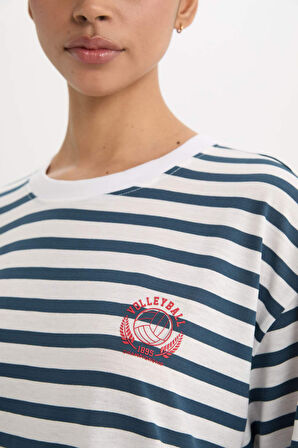 DeFactoFit Oversize Geniş Kalıp Bisiklet Yaka Çizgili Baskılı Sporcu Kısa Kollu Tişört E2782AX25SMNV131