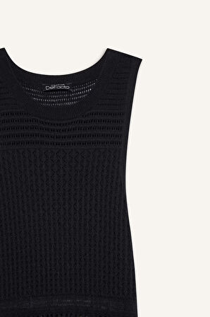 Slim Fit Dar Kesim Halter Yaka Kolsuz Elbise