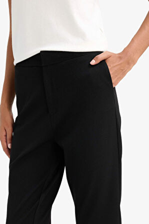 Normal Bel Düz Paça Bilek Boy Pantolon