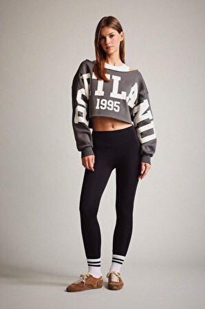 Kayık Yaka Sweatshirt