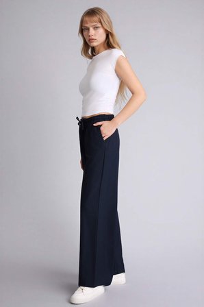 DeFacto Wide Leg Beli Bağcıklı Normal Bel Pantolon F6249AX26SPNV218