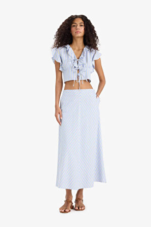 Slim Fit Dar Kesim V Yaka Çizgili Önden Bağlamalı Poplin Kolsuz Bluz