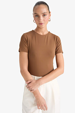 Bisiklet Yaka Kısa Kollu Tişört