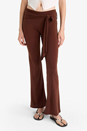 Flare Fit Normal Bel Bağlamalı Standart Boy Pantolon