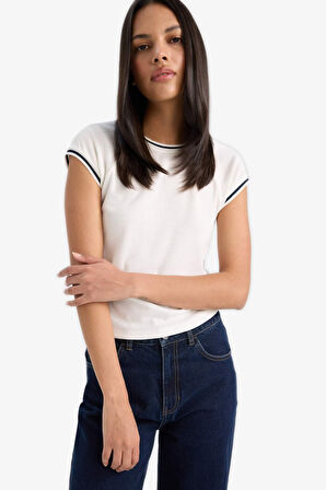 DeFacto Slim Fit Dar Kesim Bisiklet Yaka Ribana Kısa Kollu Tişört E6992AX25SPER105