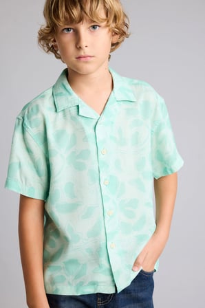 DeFacto Oversize Geniş Kalıp Polo Yaka Desenli Viskon Kısa Kollu Gömlek Erkek Çocuk F5672A825HSGN1229