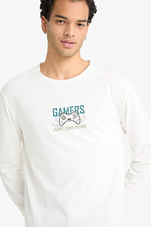 Pijama Takımı Regular Fit Baskılı Uzun Kolllu Üst Desenli Uzun Alt