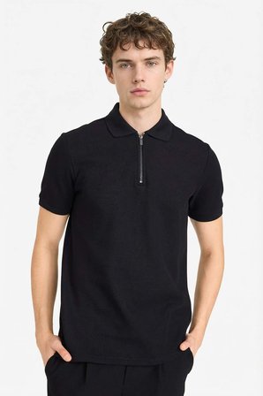 DeFacto %100 Pamuk Regular Fit Fermuarlı Yaka Polo Tişört F9870AX26SPBK81
