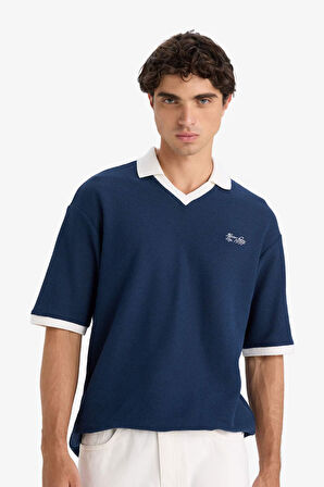 Boxy Fit Polo Yaka Baskılı Kısa Kollu Tişört