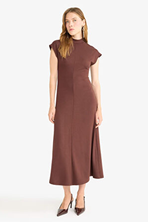 Yarım Balıkçı Yaka Ribana Kısa Kollu Elbise