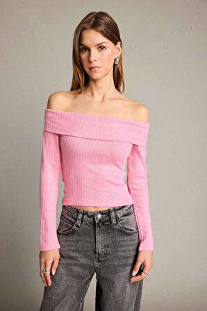 Kayık Yaka Uzun Kollu Tişört