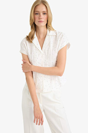 Fitted Ceket Yaka Puantiyeli Poplin Kısa Kollu Gömlek