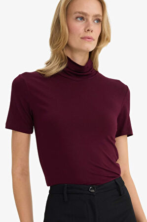 Slim Fit Dar Kesim Balıkçı Yaka Kısa Kollu Tişört