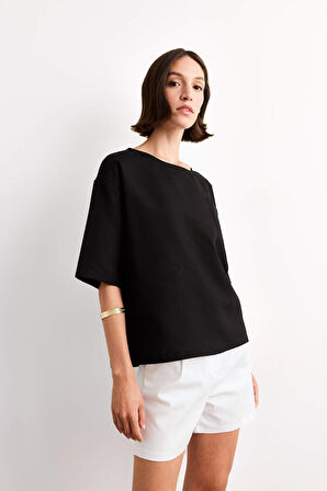 Relax Fit Bisiklet Yaka Dokuma Kısa Kollu Bluz