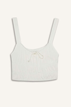 Fitted V Yaka Crop Dokulu Beyaz Askılı Bluz