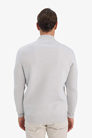 Standart Fit Normal Kesim Dik Yaka Yarım Fermuarlı Basic Düz Triko Kazak