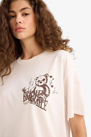 Oversize Geniş Kalıp Bisiklet Yaka Sirt Baskılı Kısa Kollu Tişört