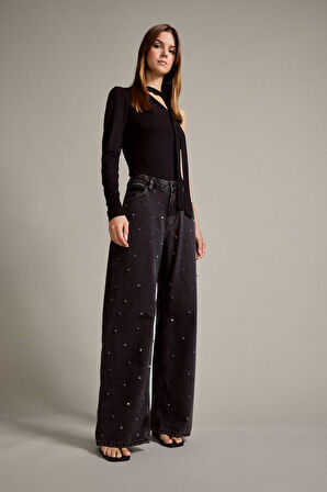 Relax Fit Geniş Paça Taşlı Jean Pantolon