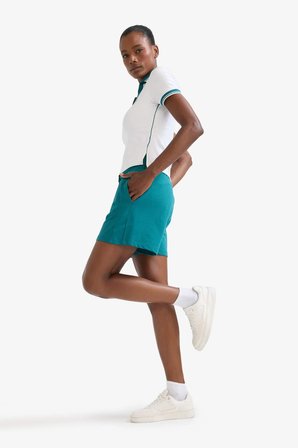 DeFacto Standart Fit Sporcu Kısa Paça Şort E3599AX25SMGN265