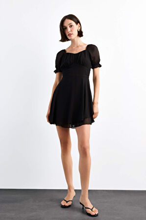 Şifon Kısa Kollu Mini Elbise