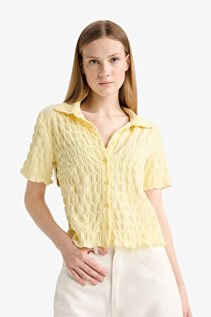 Coool Fitted Gömlek Yaka Dokulu Kısa Kollu Gömlek