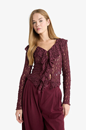 Slim Fit Dar Kesim V Yaka Dantel Uzun Kollu Tişört