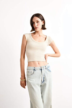 Bisiklet Yaka Kısa Kollu Tişört