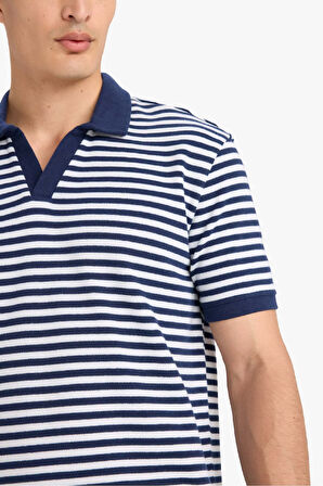 DeFacto Regular Fit Polo Yaka Kısa Kollu Çizgili Tişört E2620AX25SMNV135
