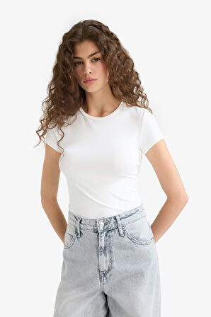 Slim Fit Dar Kesim Bisiklet Yaka Basic Düz Kısa Kollu Tişört