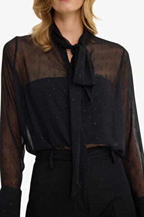 Regular Fit Şifon Puantiyeli Uzun Kollu Bluz