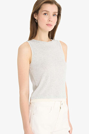 DeFacto Slim Fit Dar Kesim Bisiklet Yaka Basic Düz Ribana Atlet F5581AX25SMGR93